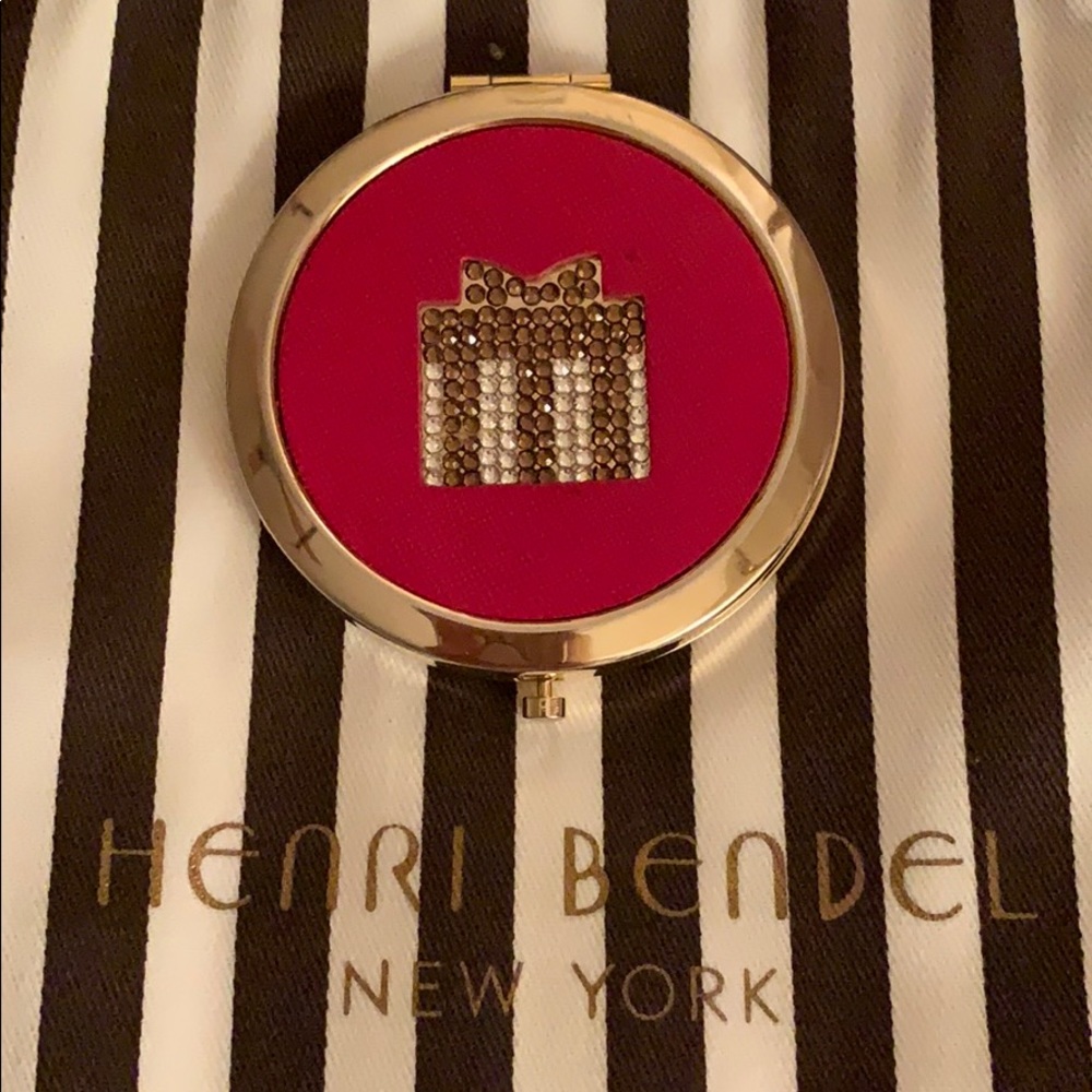 Henri Bendel Swarovski Crystal Compact Mirror NWOT